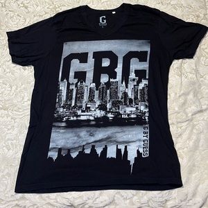 Men’s G by Guess V-Neck. Size Large.